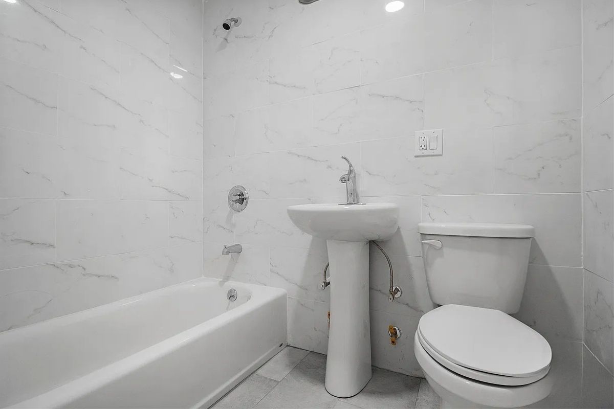 2708 Glenwood Road 3 East Flatbush Brooklyn NY 11210